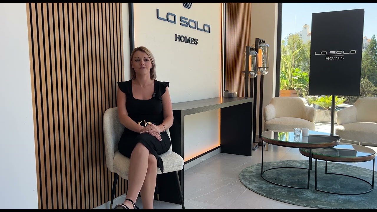 Samantha Ray Lopez Office & listing manager